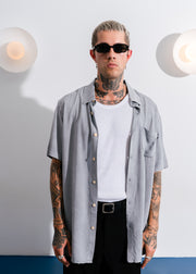 STAPLE BUTTON UP GREY