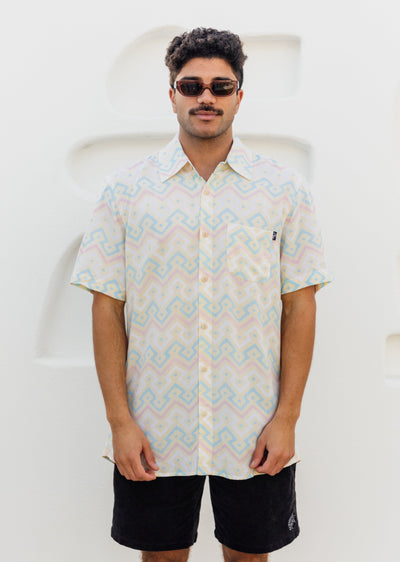 DIAMOND HEAD BUTTON UP