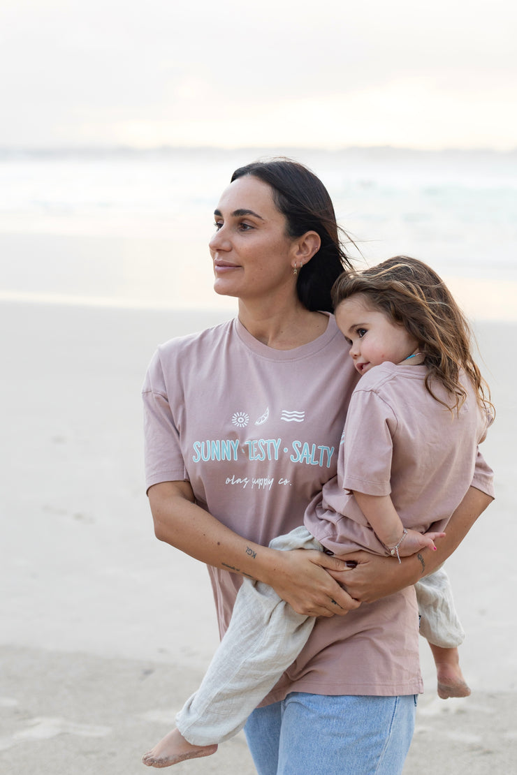SUNNY ZESTY SALTY BOX TEE