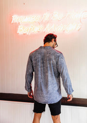 STAPLE LONG SLEEVE BUTTON UP CHARCOAL