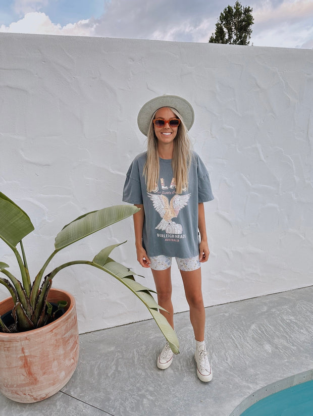 SMOKIN' GALAH BOX TEE